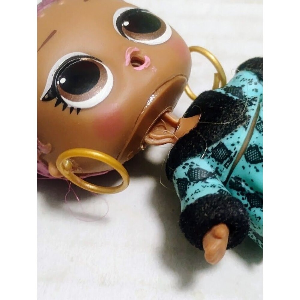 MASSIVE MGA ENTERTAINMENT LOL SURPISE DOLL CLUBHOUSE PLAYSET ACCESSORY LOT - Picture 9 of 9